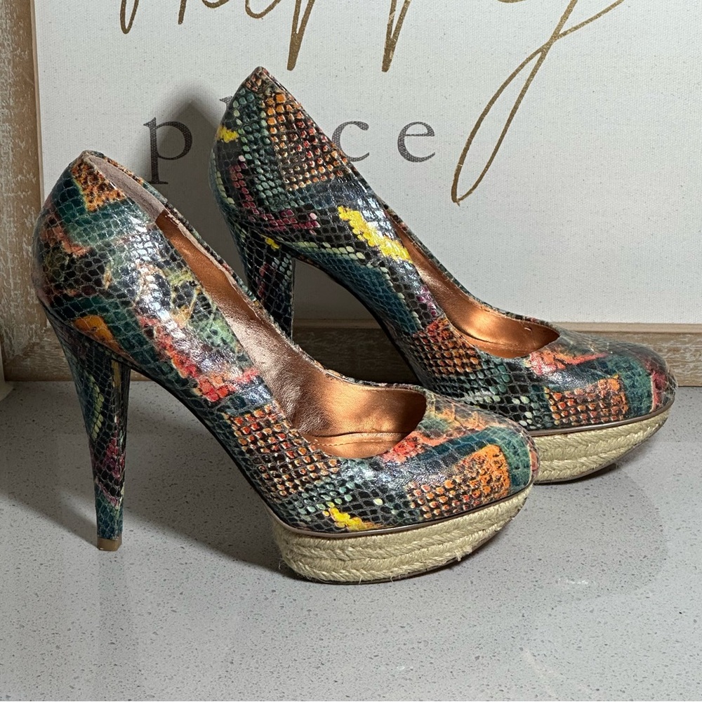 BCBGeneration Capone Paradise Snakeskin Print Platform Stiletto Pumps Heels 8